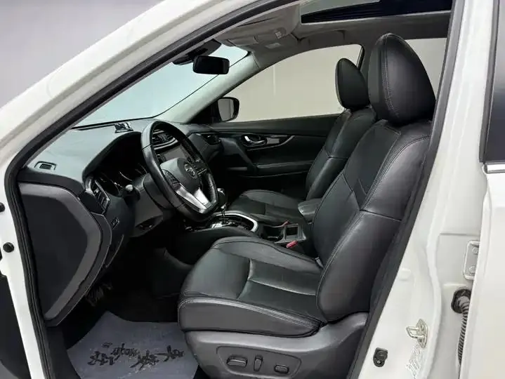 Qijun 2022 model changed to 2.0L two-wheel drive Zhilian comfortable version 10