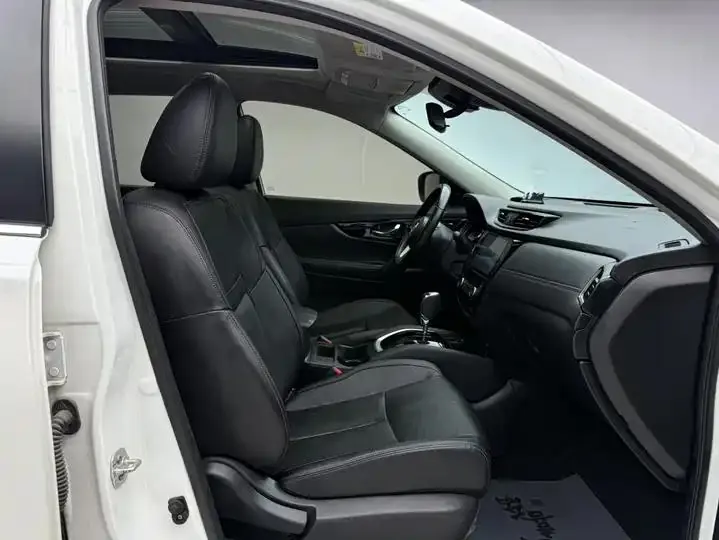 Qijun 2022 model changed to 2.0L two-wheel drive Zhilian comfortable version 11