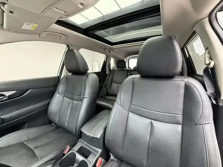 Qijun 2022 model changed to 2.0L two-wheel drive Zhilian comfortable version 17