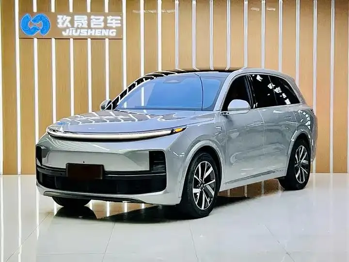 Li L8 2023 Pro - View 1