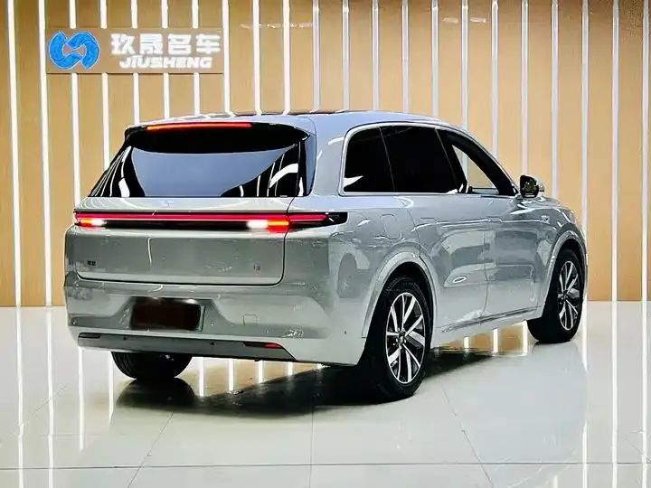 Li L8 2023 Pro 4