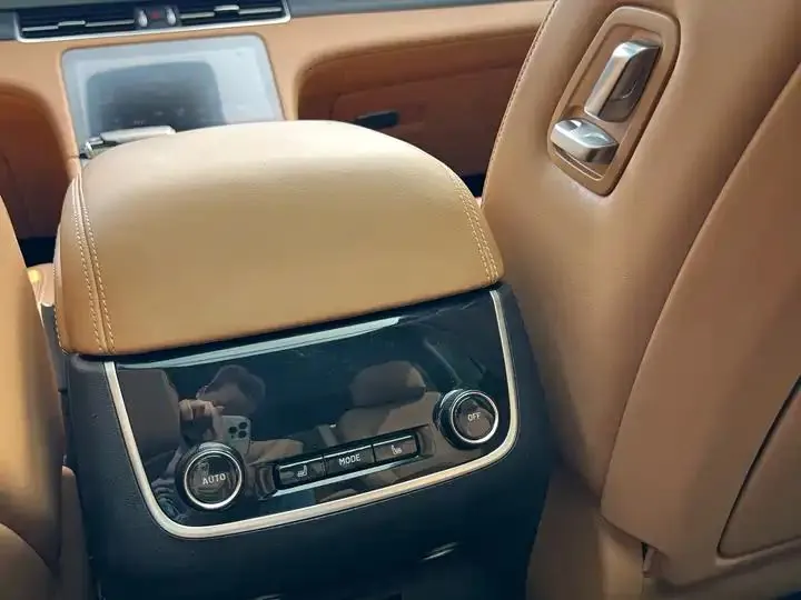 Li ONE 2021 Range-Extended 6-Seater Version 17