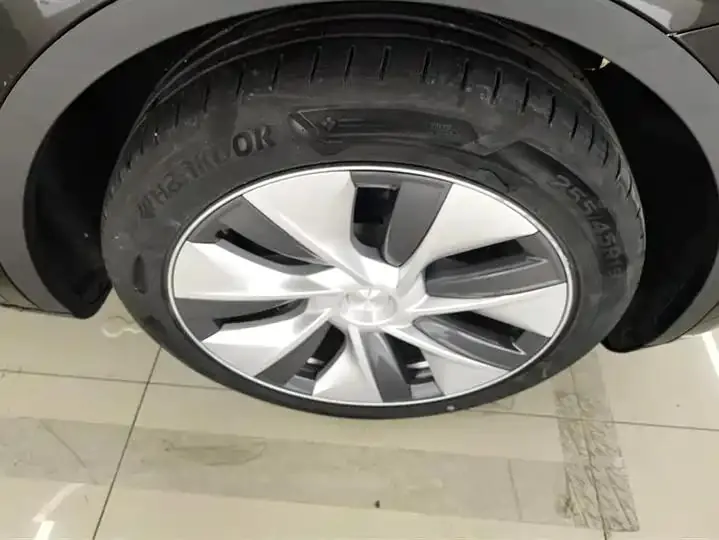 2022 Model Y Refreshed Long Range All-Wheel Drive Version 6