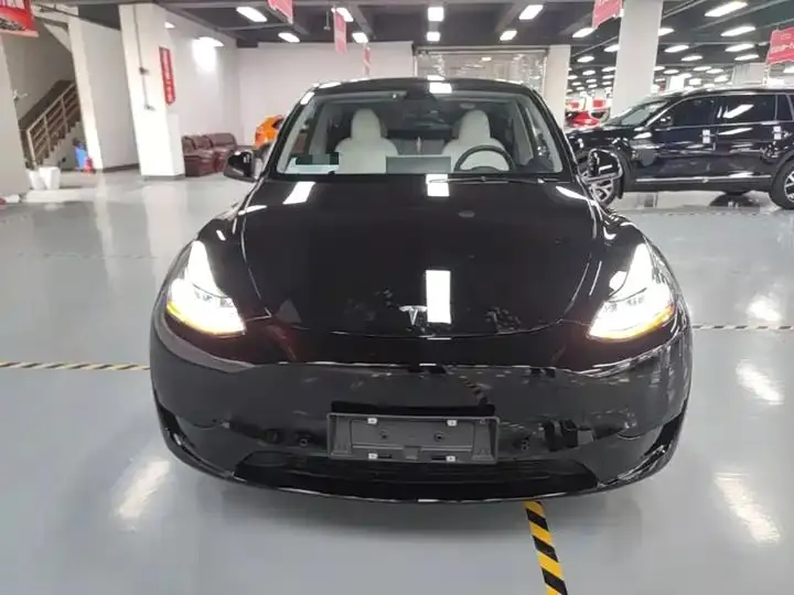 2022 Model Y Refreshed Rear-Wheel-Drive Version 3