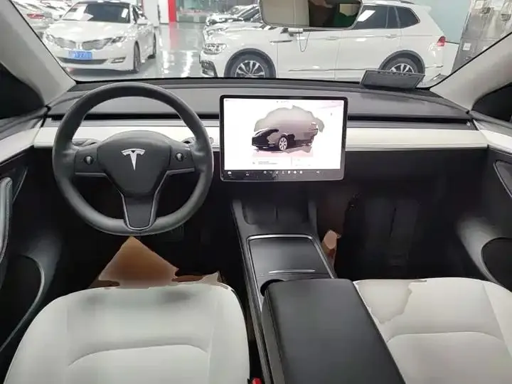2022 Model Y Refreshed Rear-Wheel-Drive Version 6