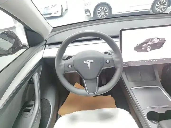 2022 Model Y Refreshed Rear-Wheel-Drive Version 7