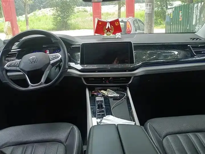 Touang 2021 330TSI Two-Drive Respect Deluxe Edition 12