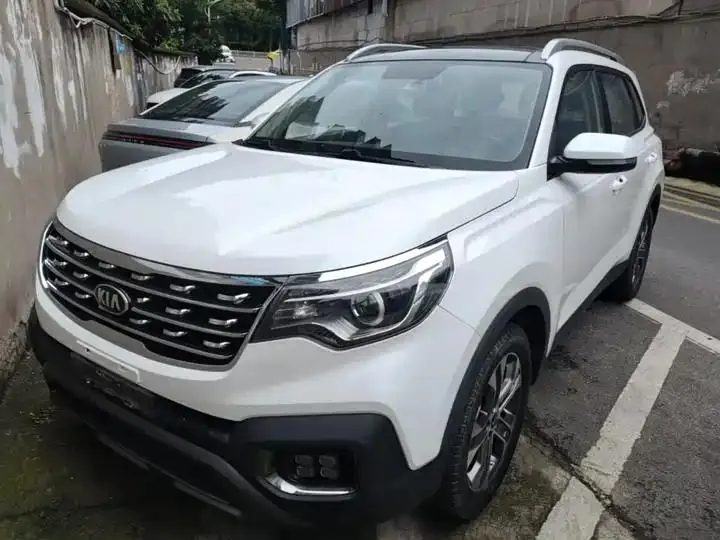 Open image lightbox: Smart Run 2019 2.0L Automatic Smart Luxury Edition