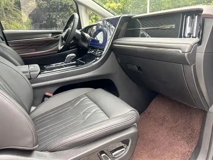 GAC Trumpchi M8 2024 Master Series 400T Supreme Edition 11