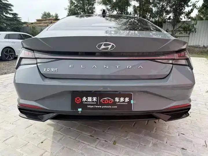 Elantra 2021 1.5L CVT Luxury Edition 12