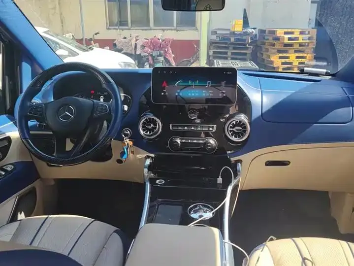 Vito 2023 2.0T Elite 7-Seater 12