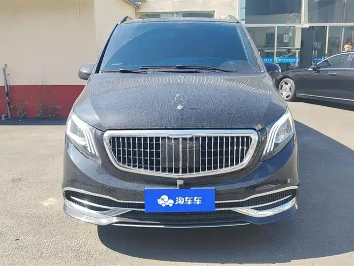 Vito 2023 2.0T Elite 7-Seater 2