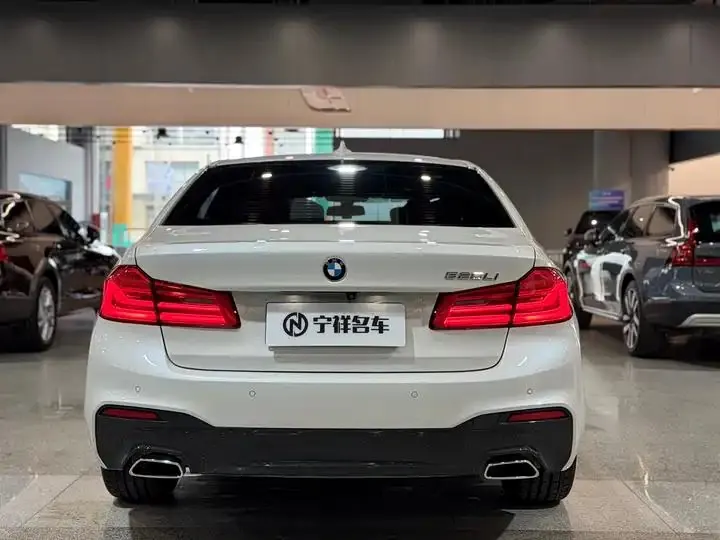 BMW 5 Series 2020 model 525Li M Sport Package 5