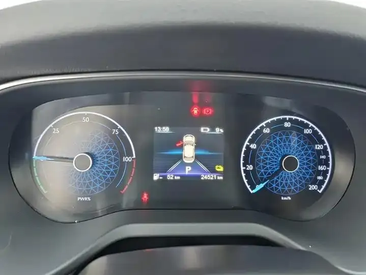 HongQi E-QM5 2023 560km PLUS 14