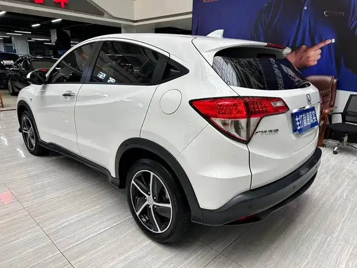 Vezel 2020 1.5L CVT Pioneer Edition 11