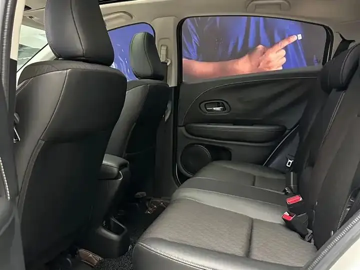 Vezel 2020 1.5L CVT Pioneer Edition 5