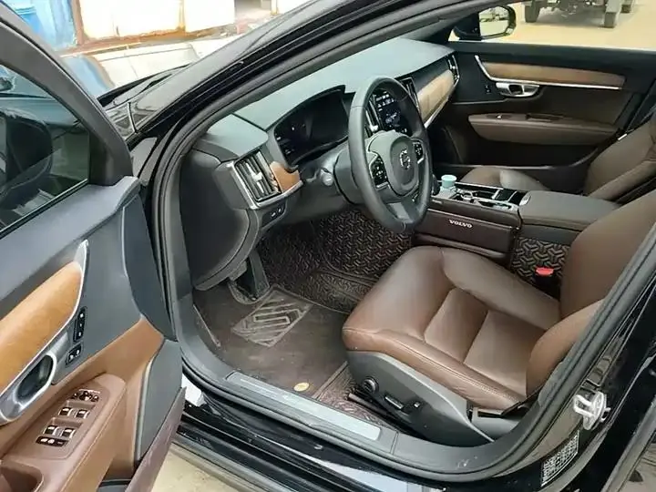 Volvo S90 plug-in hybrid 2024 plug-in hybrid four-wheel drive long endurance Zhiyi Deluxe Edition 16
