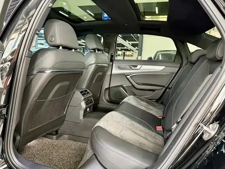 Audi A6L 2021 45 TFSI Selected Dynamic Type 6