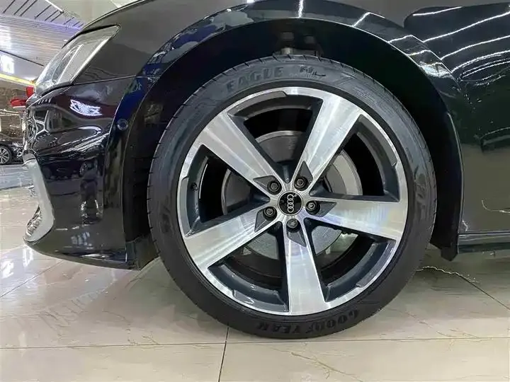 Audi A6L 2023 45 TFSI quattro Selected Dynamic Type 5