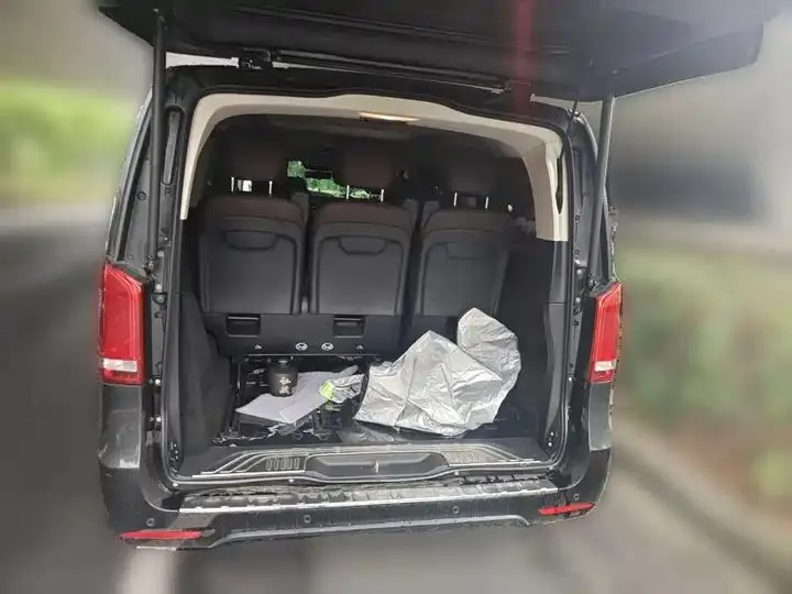 Mercedes Benz V-Class 2022V 260 L Long Wheelbase Deluxe Edition 10