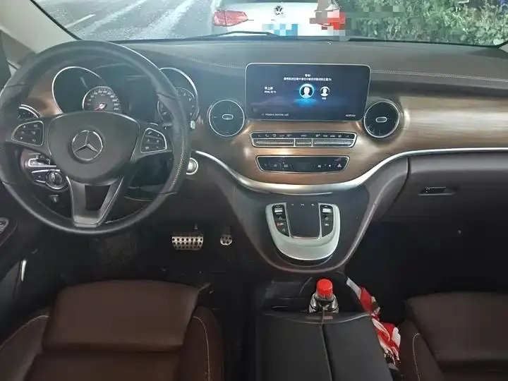 Mercedes Benz V-Class 2022V 260 L Long Wheelbase Deluxe Edition 13