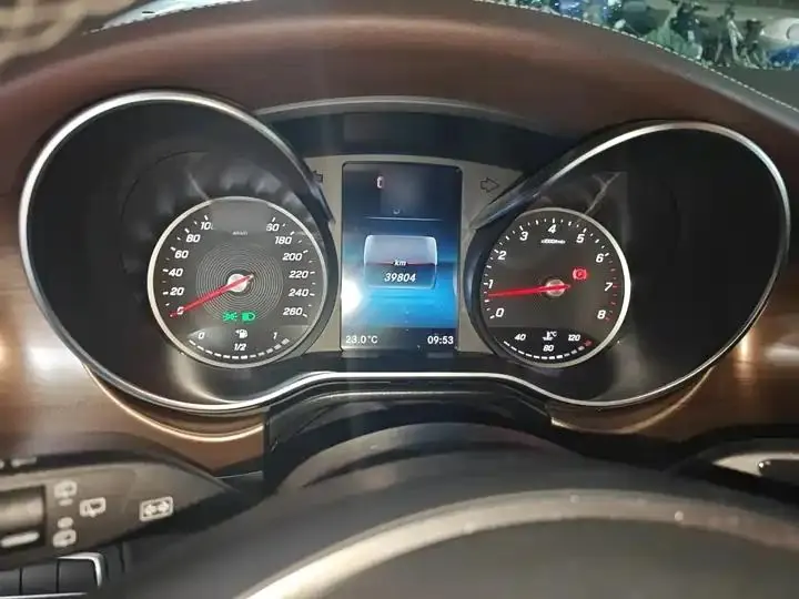 Mercedes Benz V-Class 2022V 260 L Long Wheelbase Deluxe Edition 4