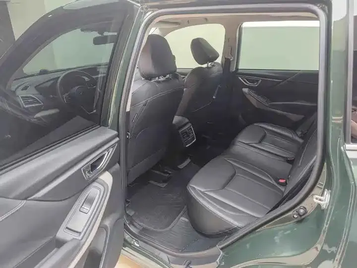Forester 2022 2.0i AWD Deluxe Edition EyeSight 9