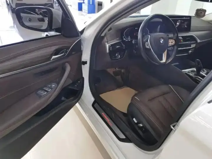 BMW 5 New Energy 2021 535Le Deluxe Suit 16