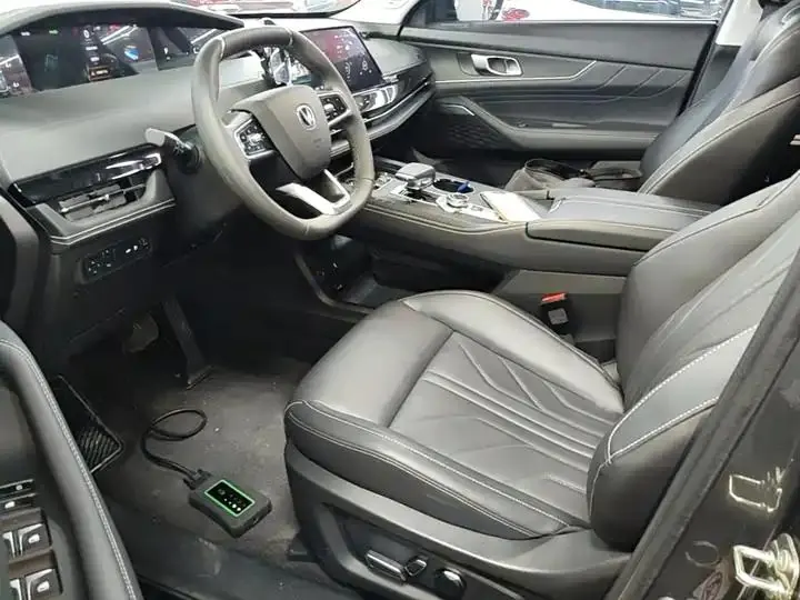 ChangAn UNI-K 2023 2.0T Two-Drive Pleasant Model 15