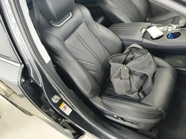 ChangAn UNI-K 2023 2.0T Two-Drive Pleasant Model 25