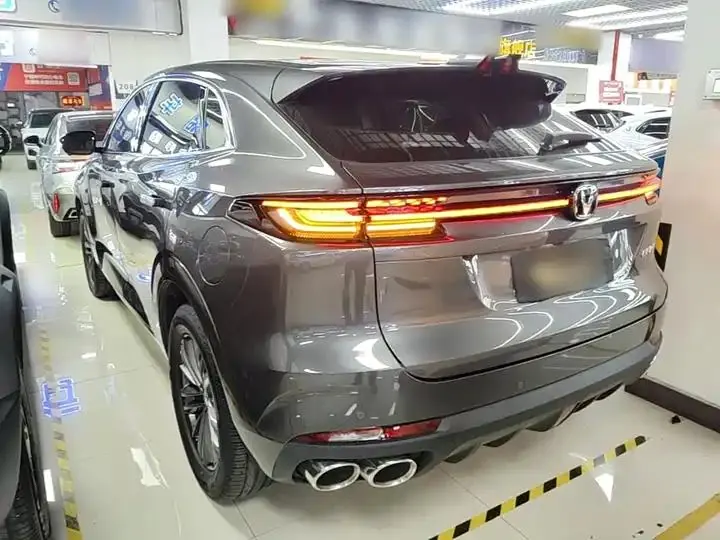 ChangAn UNI-K 2023 2.0T Two-Drive Pleasant Model 5