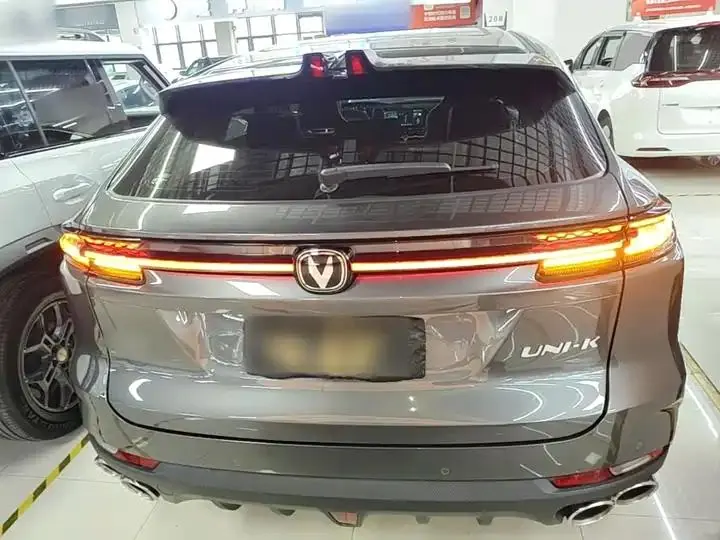 ChangAn UNI-K 2023 2.0T Two-Drive Pleasant Model 6