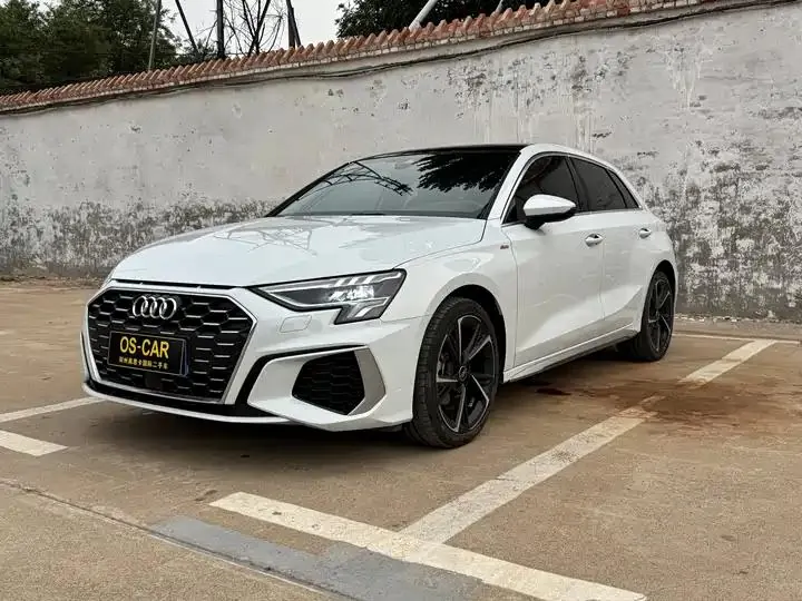 Audi A3 2021 model Sportback 35 TFSI Fashion Sport version - View 1
