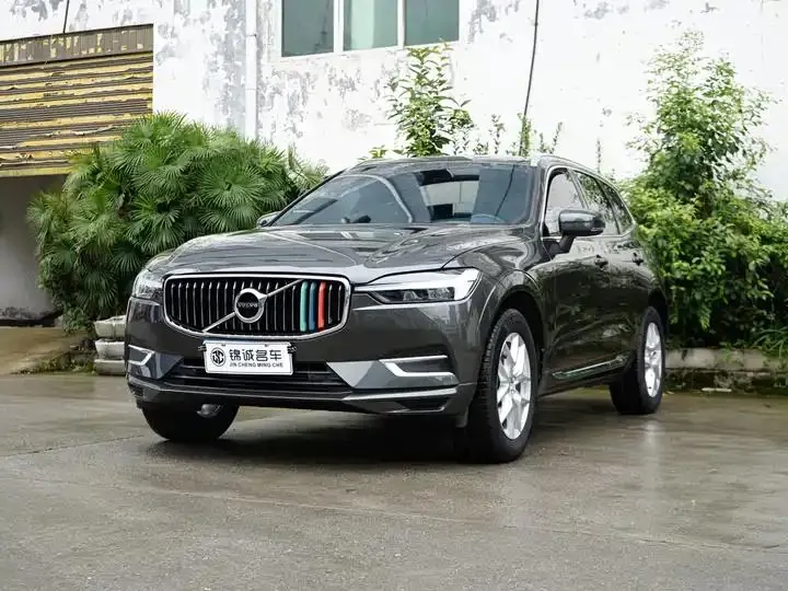 Volvo XC60 2021 T5 All-Wheel Drive Intelligent Luxury Edition - View 1