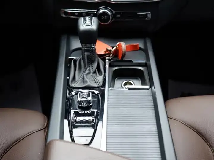 Volvo XC60 2021 T5 All-Wheel Drive Intelligent Luxury Edition 18