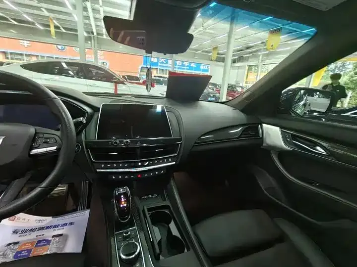 Cadillac CT5 2021 28T Platinum Sports 8