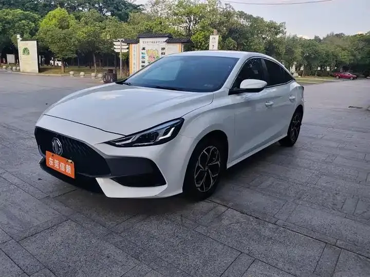 MG5 2023 180DVVT CVT Deluxe Edition - View 1