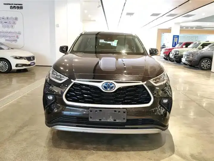 Highlander 2022 Dual Engine 2.5L 4-wheel Drive Premium Edition 7-seat 2