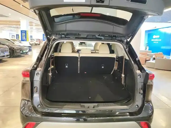 Highlander 2022 Dual Engine 2.5L 4-wheel Drive Premium Edition 7-seat 4
