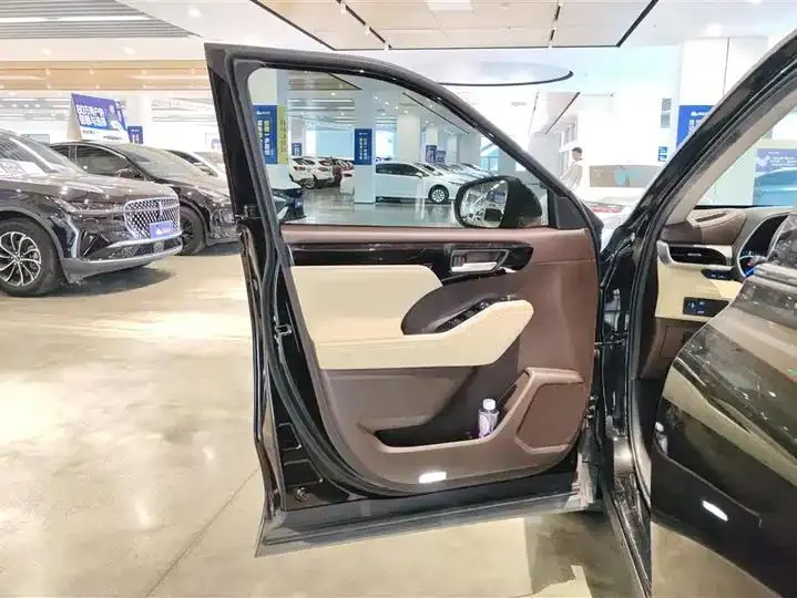 Highlander 2022 Dual Engine 2.5L 4-wheel Drive Premium Edition 7-seat 7