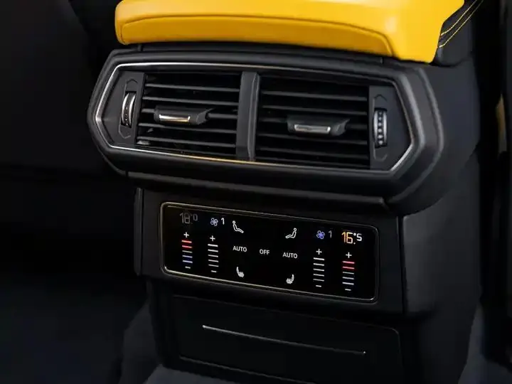 Urus 2021 4.0T V8 23