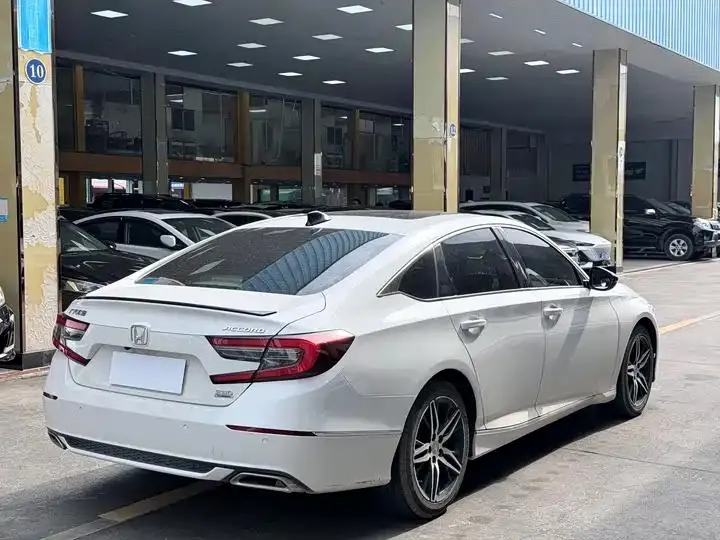 Accord 2022 260TURBO Magic Night Premium Edition 11