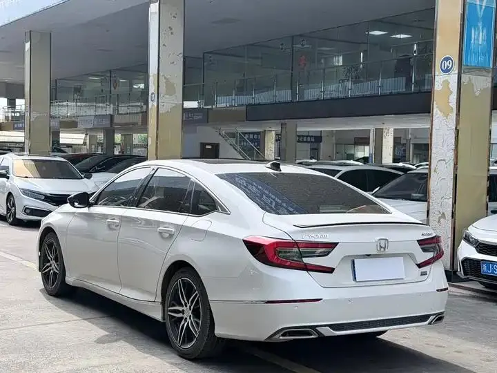Accord 2022 260TURBO Magic Night Premium Edition 13