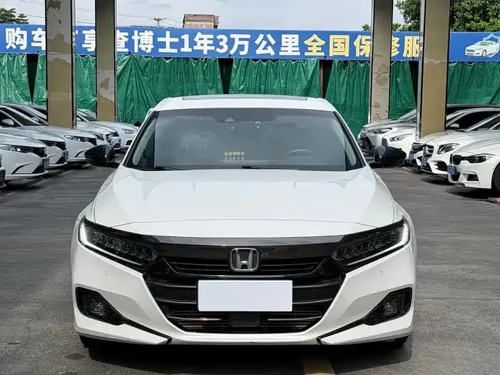 Accord 2022 260TURBO Magic Night Premium Edition 2