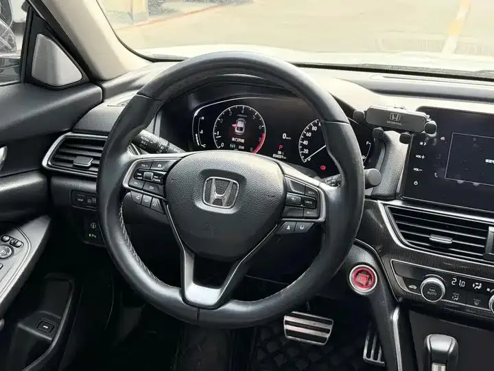 Accord 2022 260TURBO Magic Night Premium Edition 5