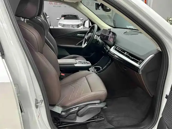 BMW X1 2023 sDrive20Li X Design Set 13