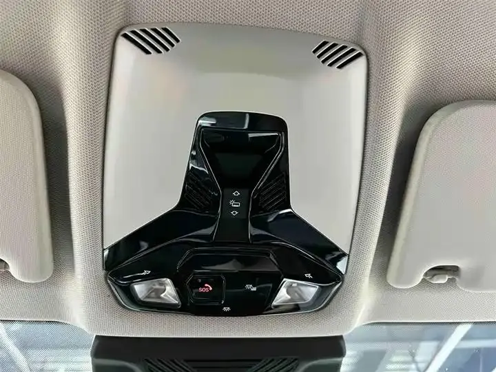 BMW X1 2023 sDrive20Li X Design Set 8