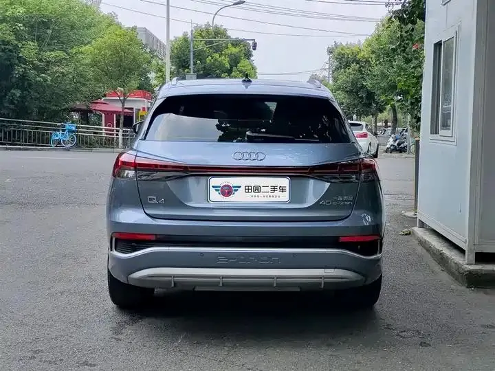 Audi Q4 e-tron 2024 40 e-tron Creation Edition 5