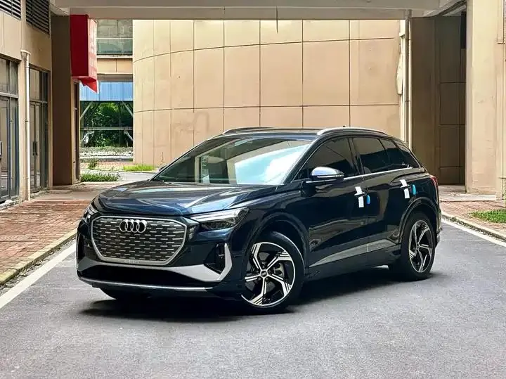 Audi Q4 e-tron 2024 40 e-tron Creation Edition - View 1