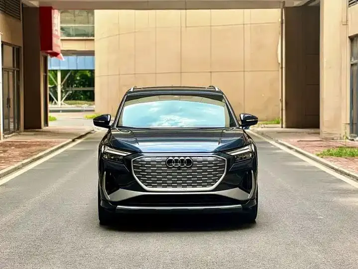 Audi Q4 e-tron 2024 40 e-tron Creation Edition 2